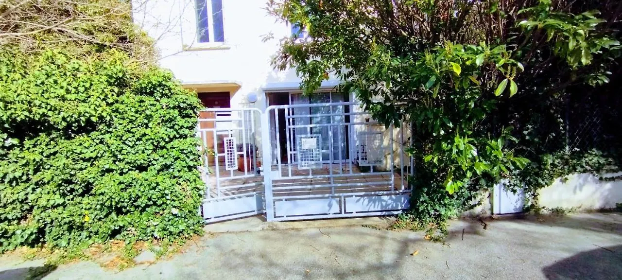 Apartment Chambre D'Hotes Dans Maison Jardin Netflix Disney Prime Video Avignon